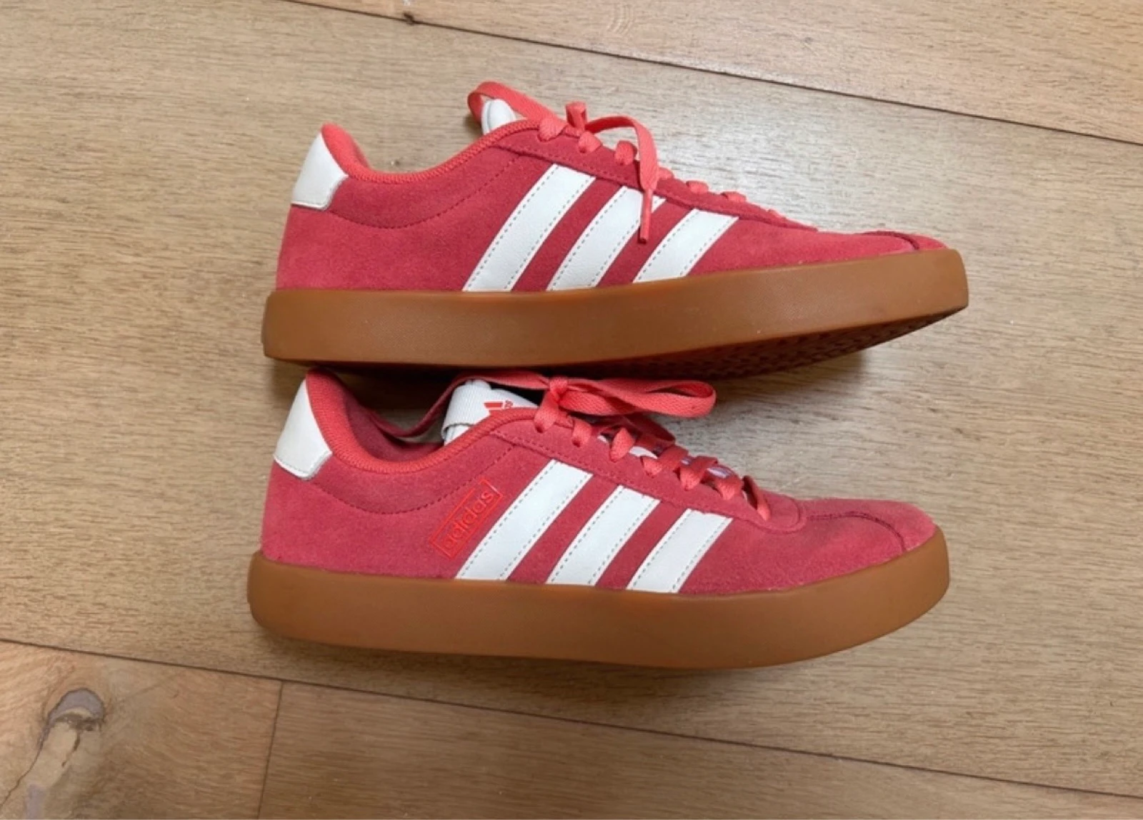 Nuevas zapatillas Adidas coral talla 39 – photo 4